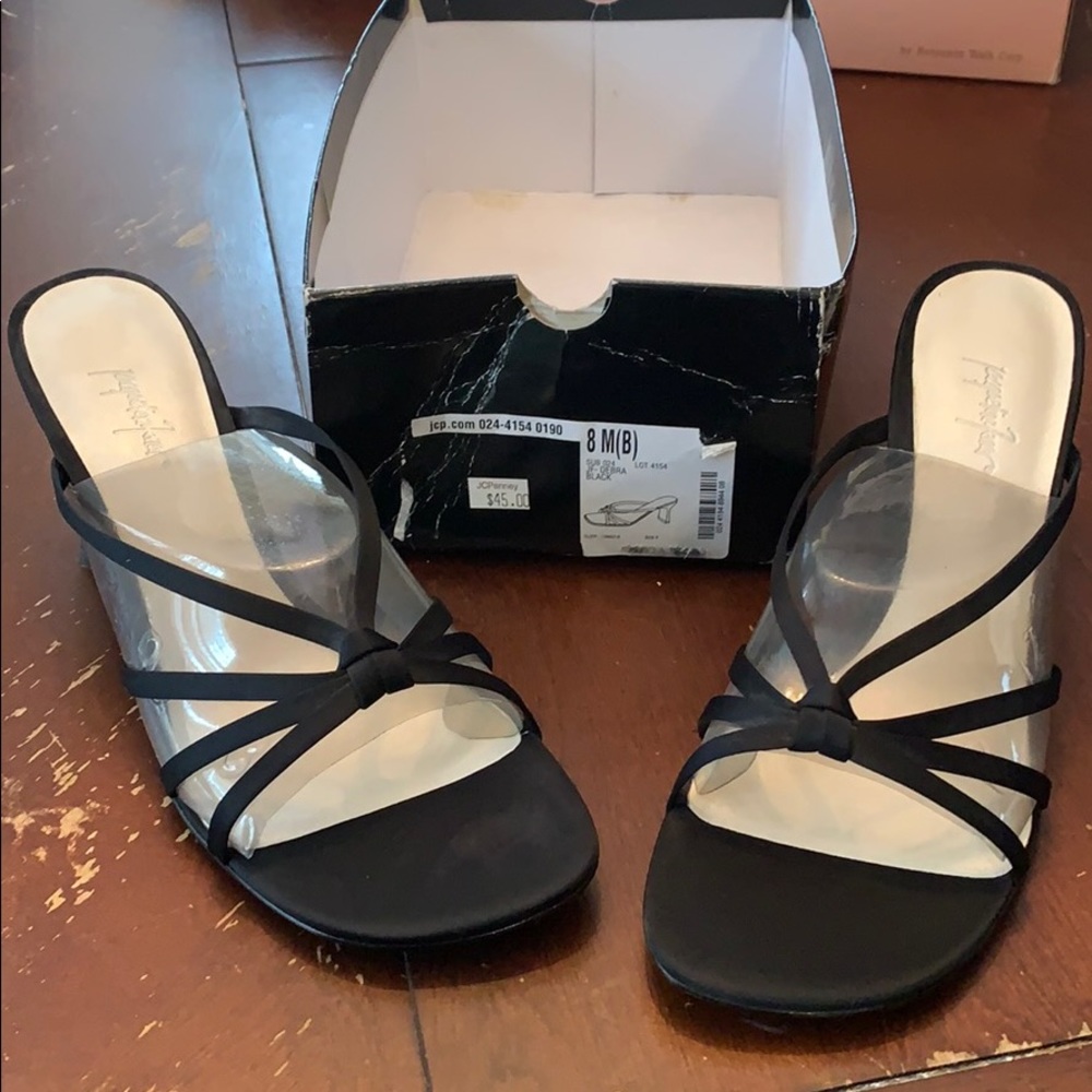 Woman’s heals - never been worn